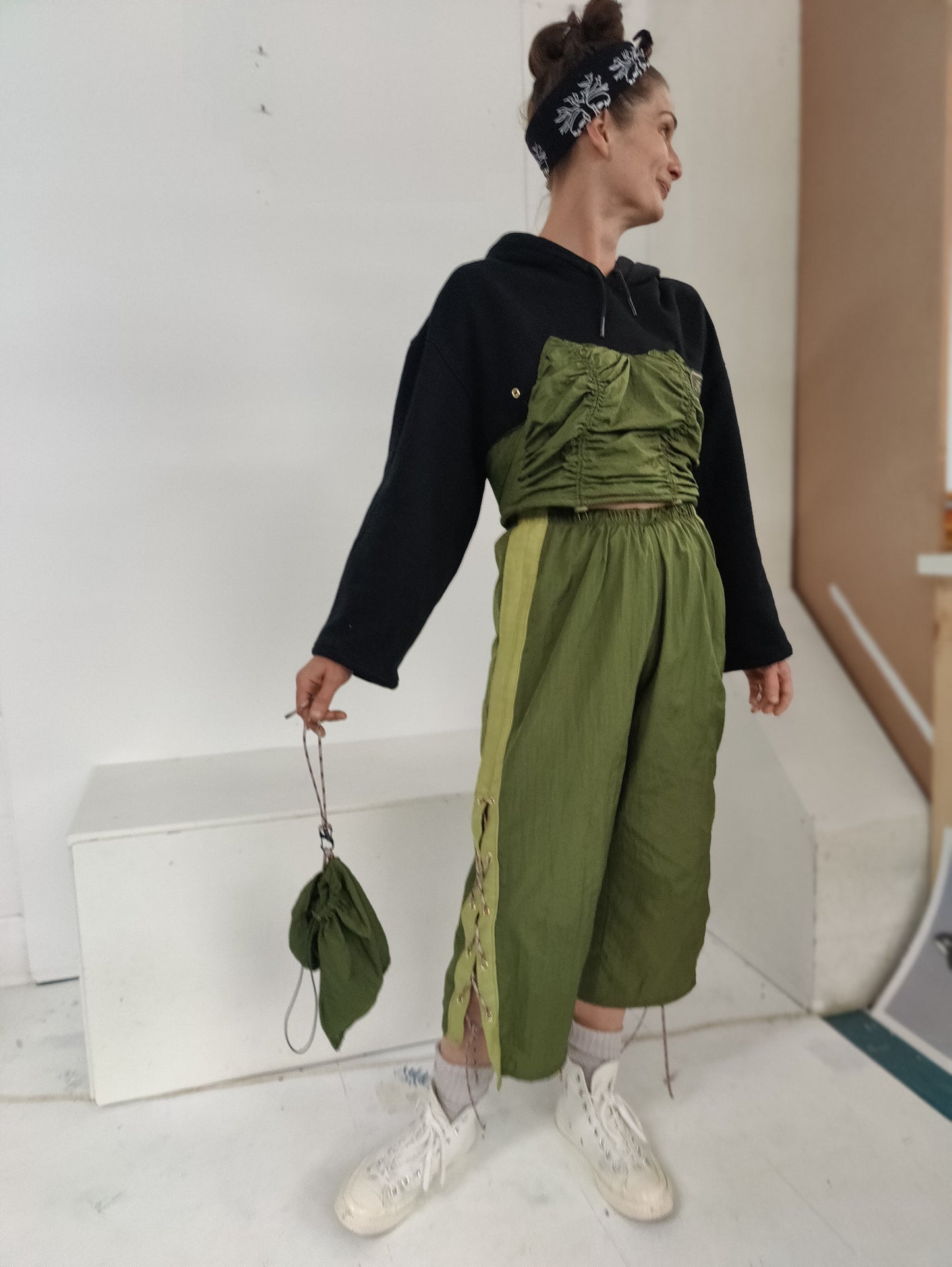 Fereday - Cropped Corset Hoody - M