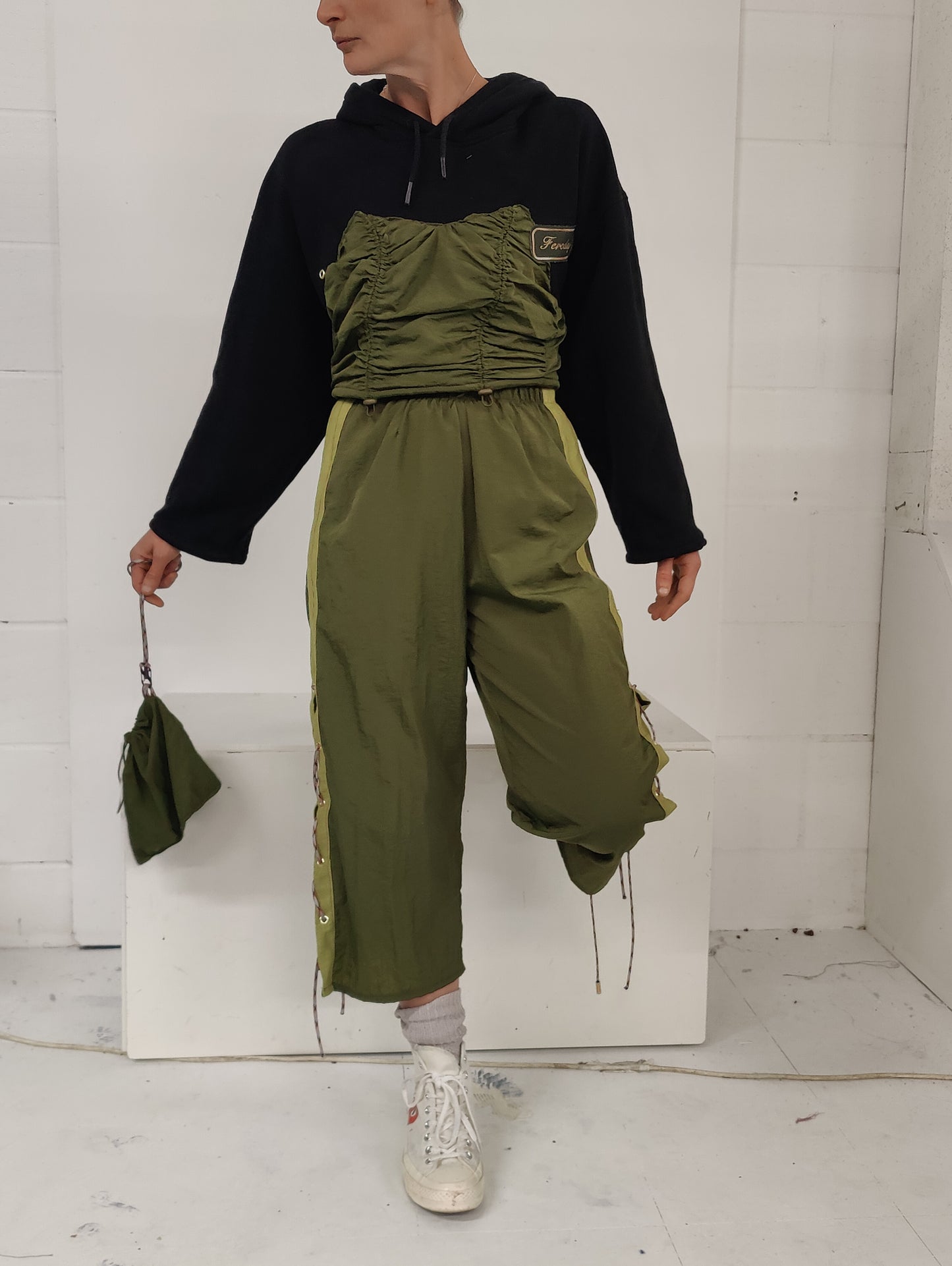 Fereday - Cropped Corset Hoody - M