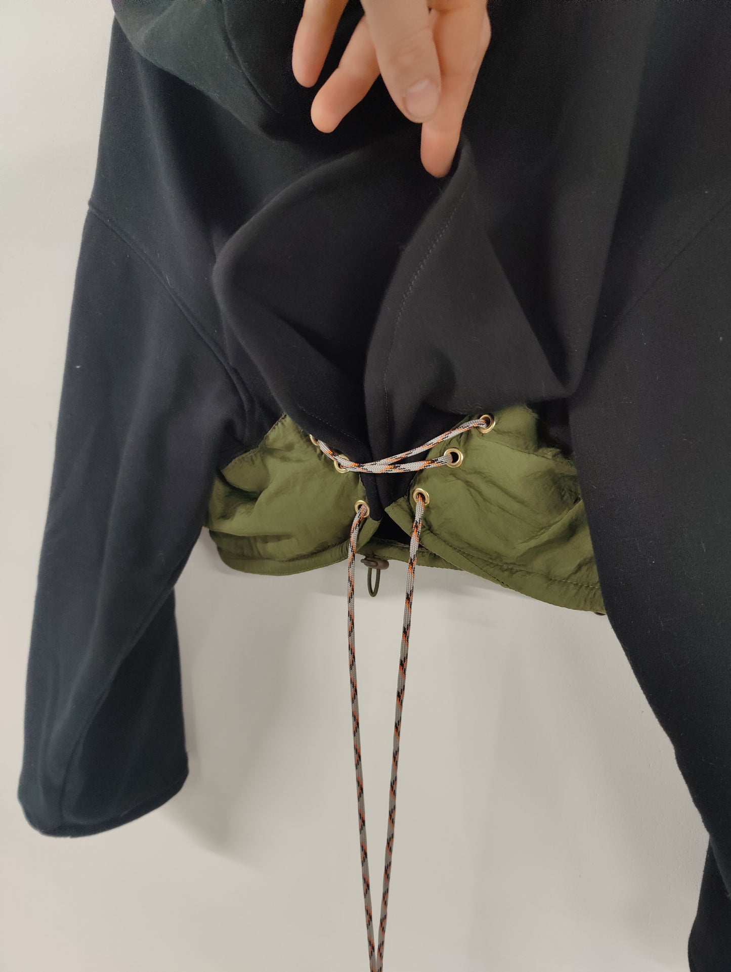 Fereday - Cropped Corset Hoody - M